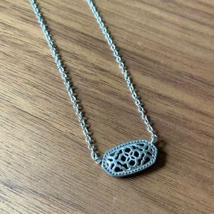 Kendra Scott Elisa pendant in silver